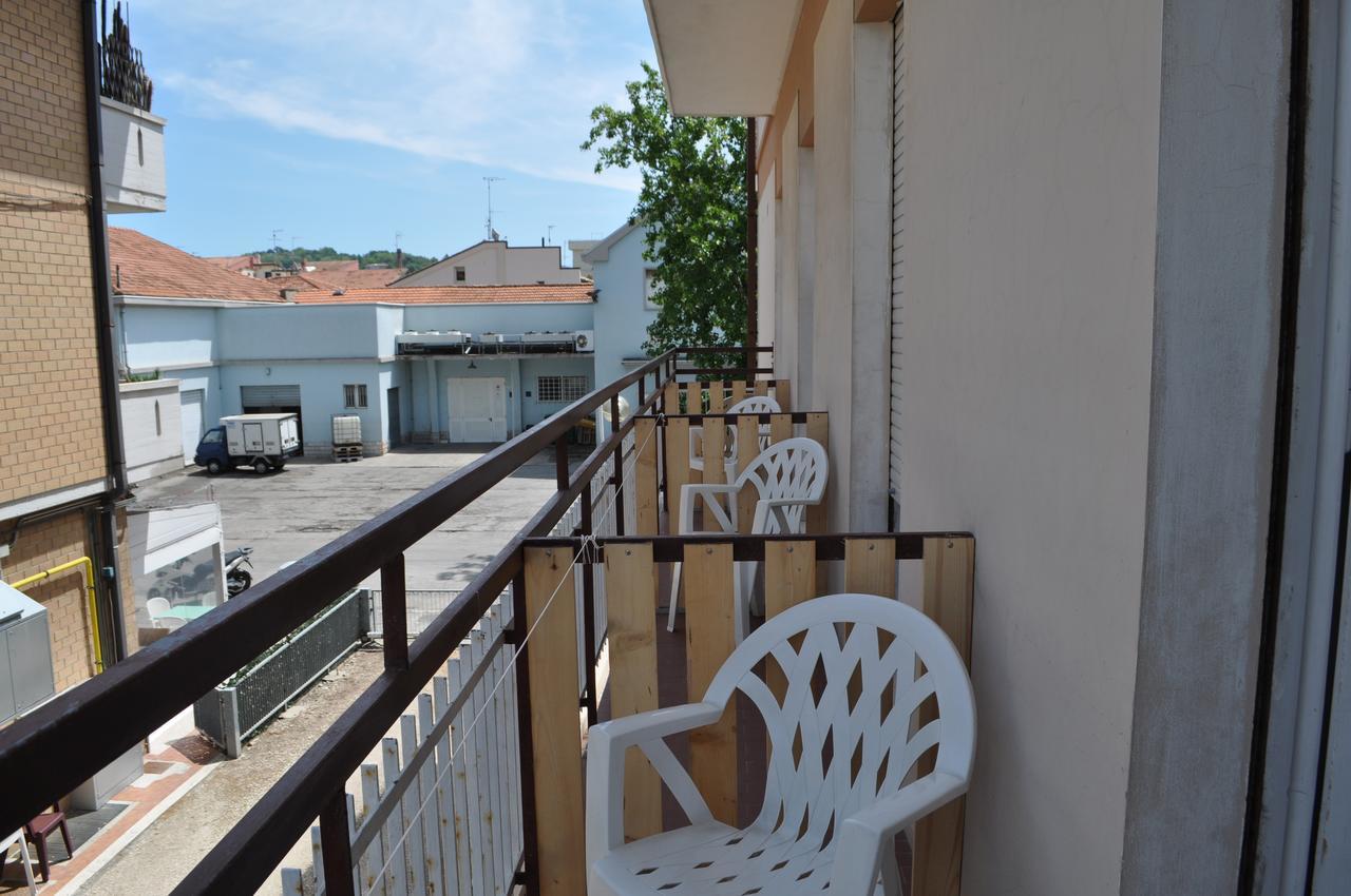 Hotel Urano Cattolica Exterior foto