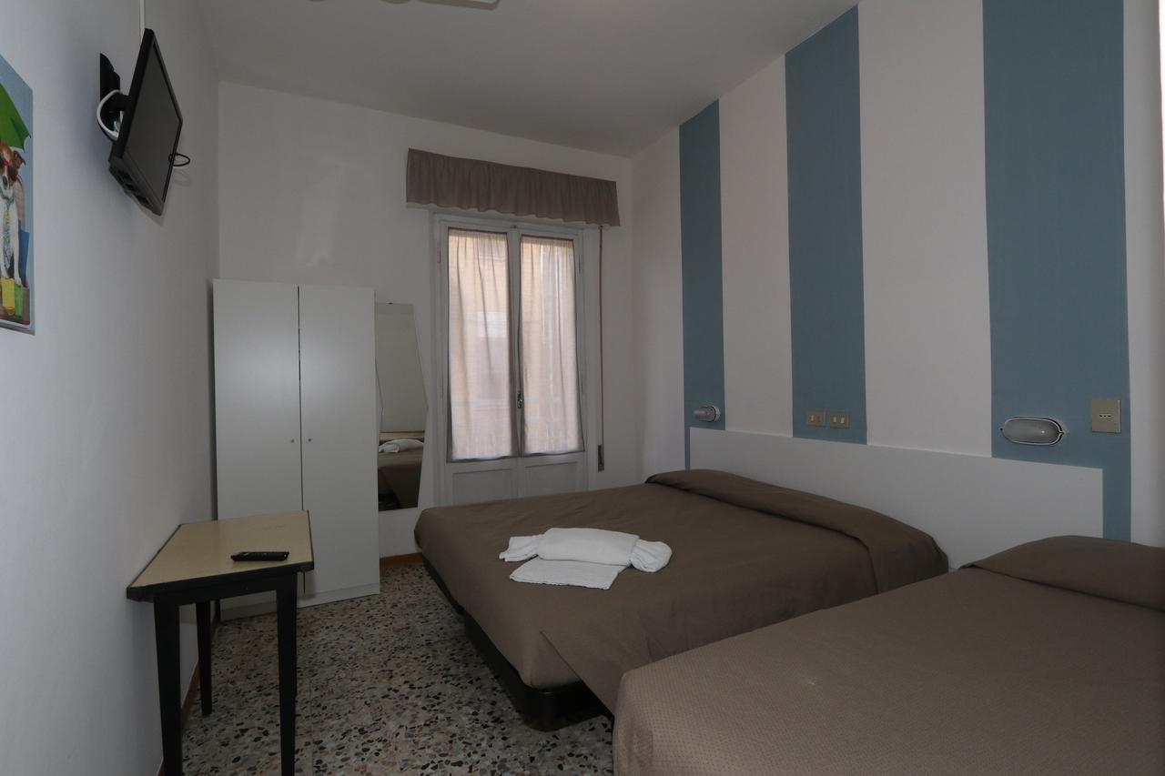 Hotel Urano Cattolica Exterior foto