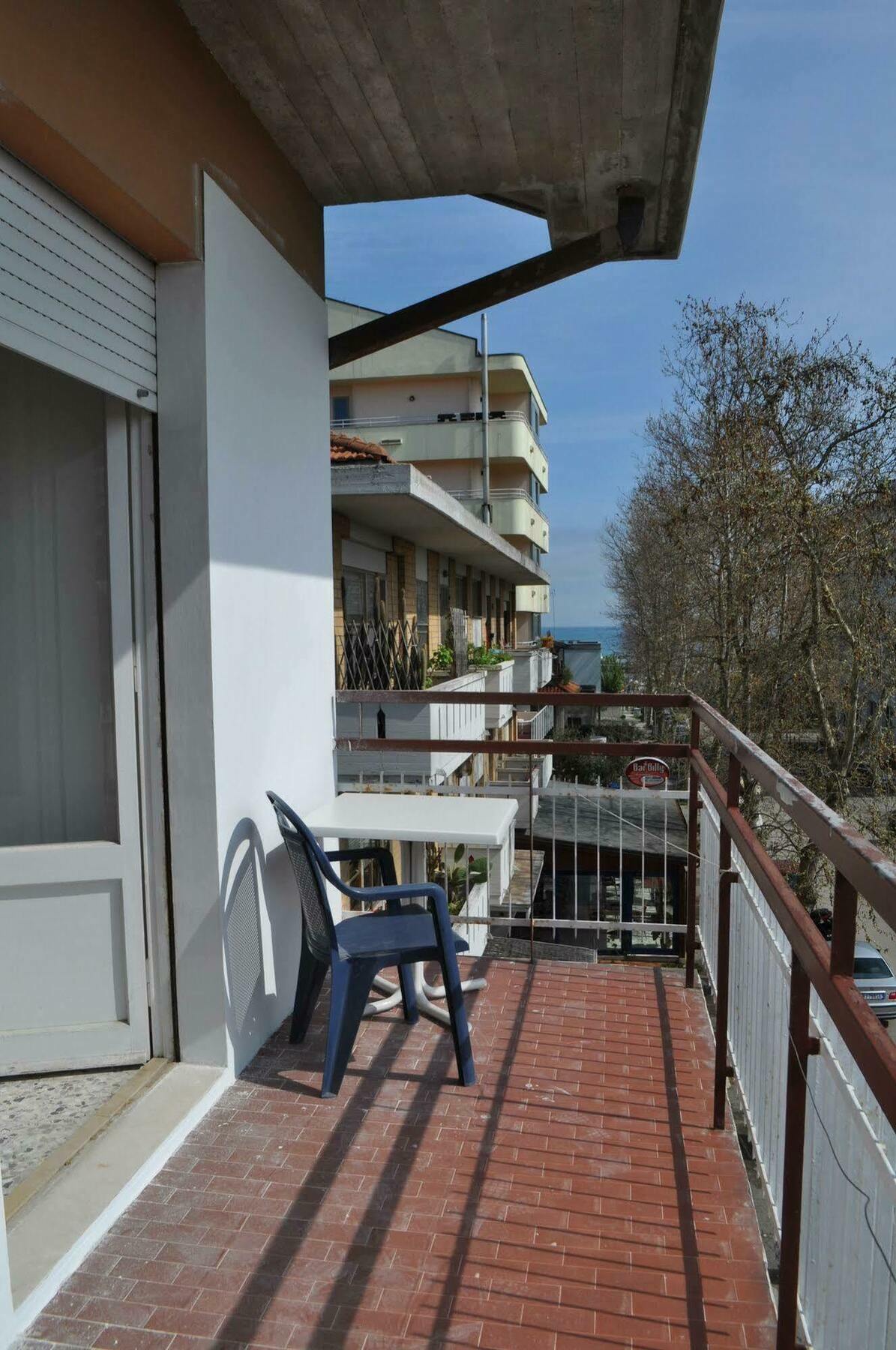 Hotel Urano Cattolica Exterior foto